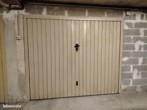 Garage dans copropriété