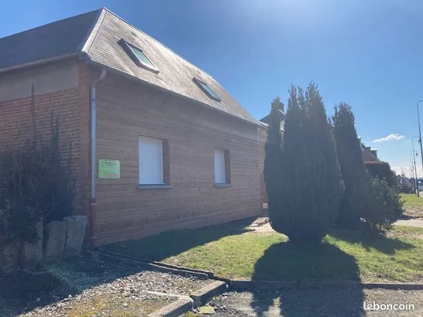 A louer maison à Briot