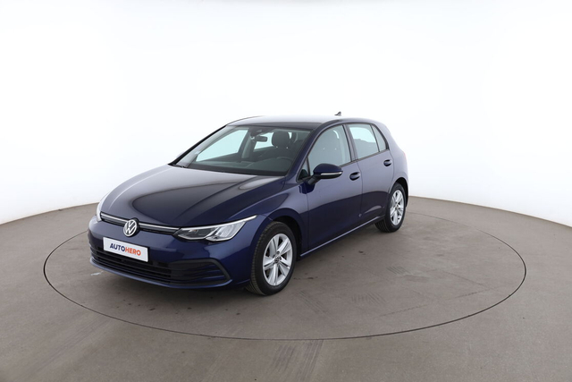 Volkswagen Golf VIII 1.5 eTSI OPF Life Business 1st DSG7