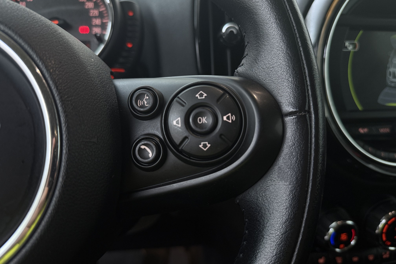 Mini Countryman — photo 14
