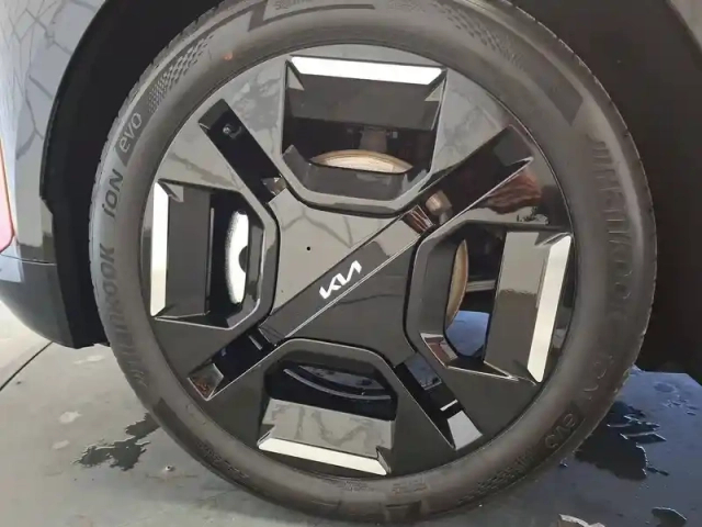 Kia Ev3 81.4 kwh 204 ch — photo 53