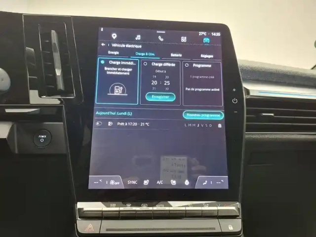 Renault Megane e-tech ev60 220 ch super charge — photo 49