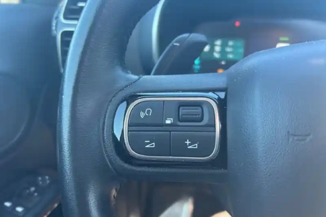 Citroën C5 Aircross hybride rechargeable 225 e-eat8 — photo 19