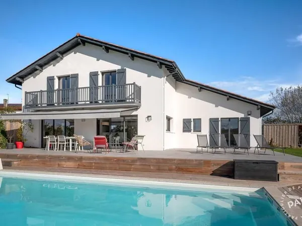 Maison 8 pièces 200 m²