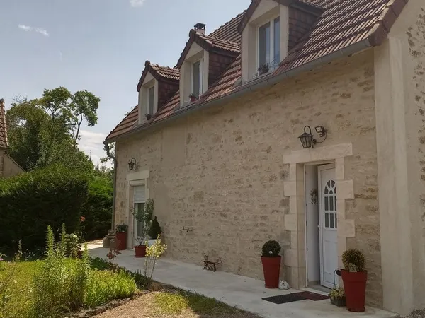 Maison en pierres apparentes
