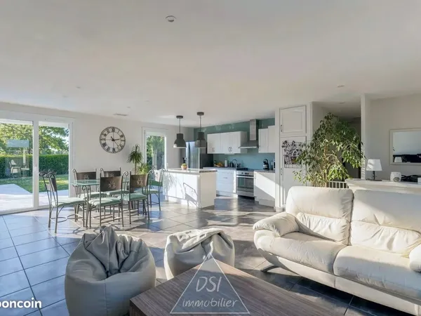 Propriété 4 pièces 103 m²