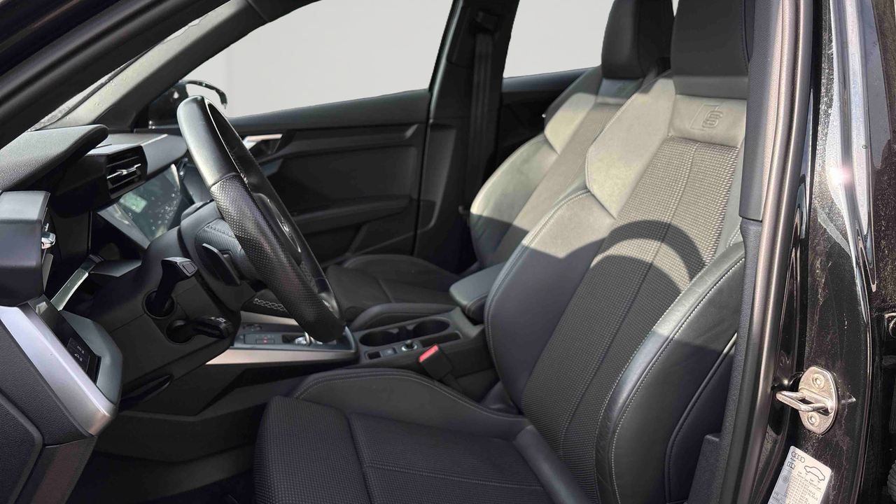 Audi A3 Sportback 35 TFSI Mild Hybrid 150 S tronic 7 — photo 11