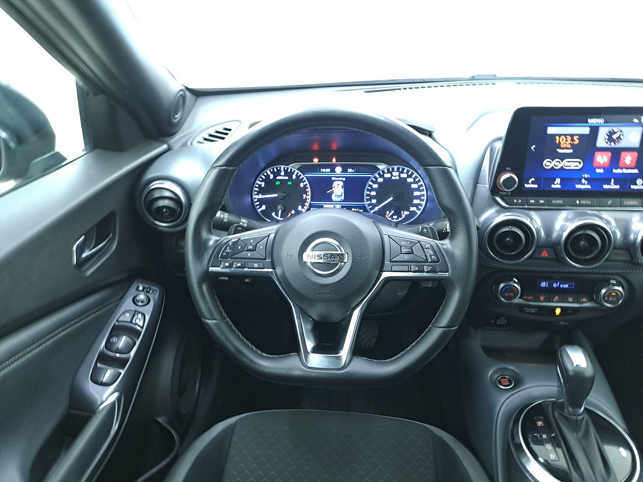 Nissan Juke — photo 14