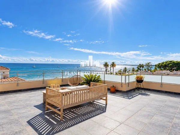GOLFE-JUAN MAISON INDIVIDUELLE DE 233 M2 VUE MER PANORAM