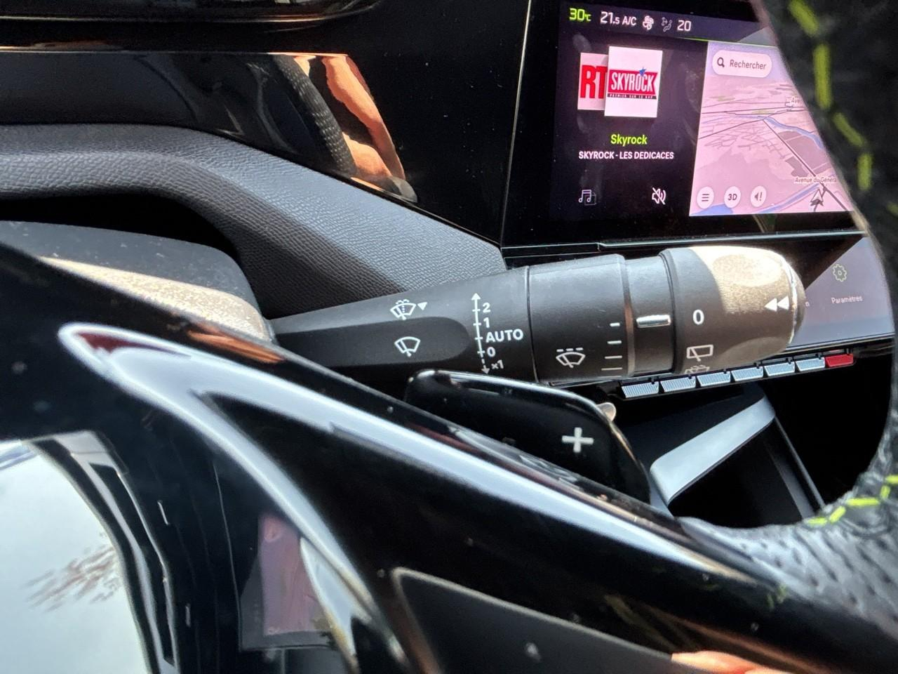 Peugeot 308 1.2 essence 130ch s&s gt eat8 — photo 14