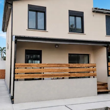Location maison F4 - Sainte-Suzanne (La Marine)