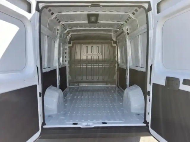 Peugeot Boxer fourgon nouveau fgn 3.5 t l2h2 140 s&amp;s bvm6 — photo 10
