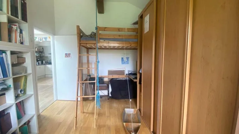 Photo 10