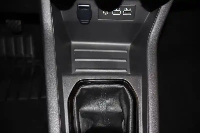 Renault Clio tce 90 — photo 11