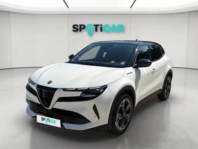 Alfa Romeo Junior elettrica 156ch — photo 1