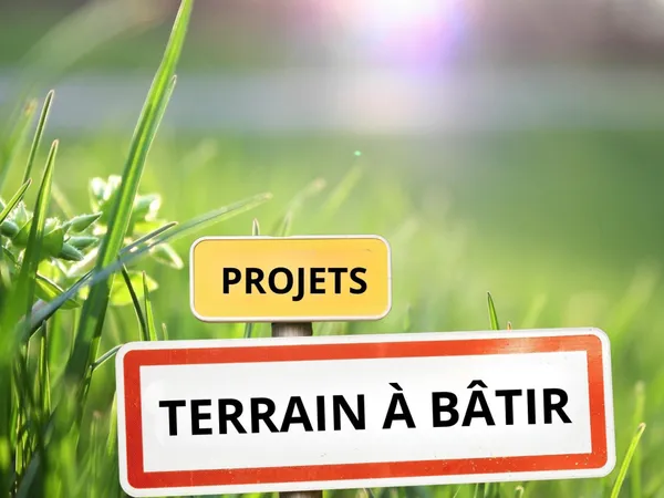 Terrain à bâtir, très plat, de 606 M2