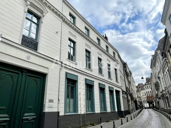 Bureau 662 m²