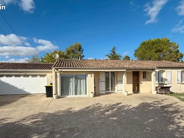 Maison plain-pied 150 m2 avec garages et véranda