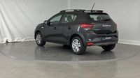 Dacia Sandero 1.0 TCe 90ch Stepway Expression — photo 8