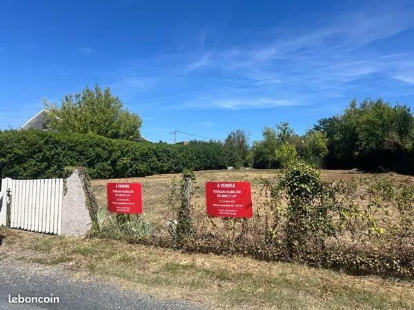 Terrain viabilisé 654,31 m² Saint bernard