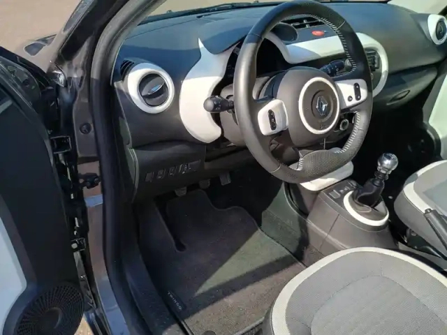 Renault Twingo iii 0.9 tce 90 energy e6c — photo 23