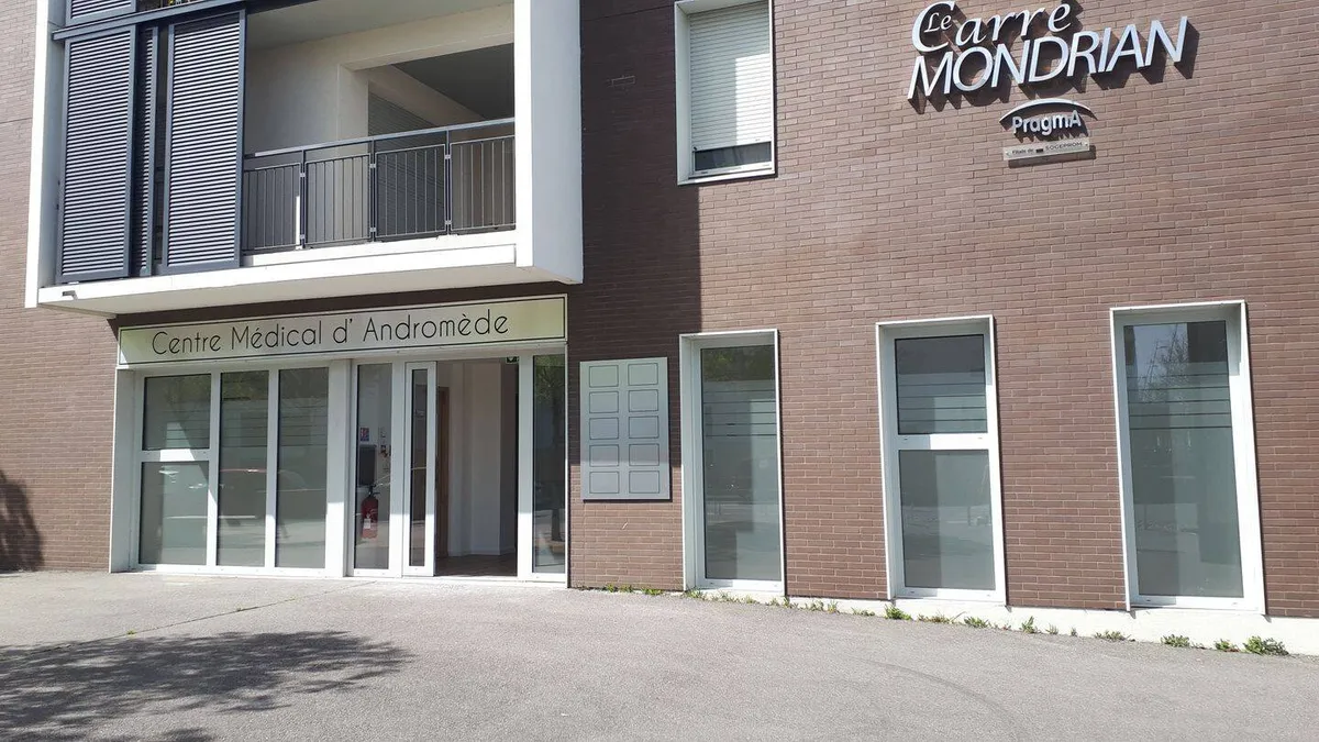 Photo 1