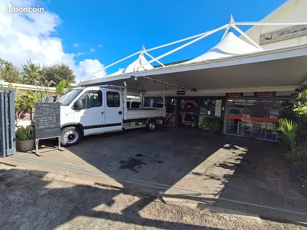 Local commercial 180 m²