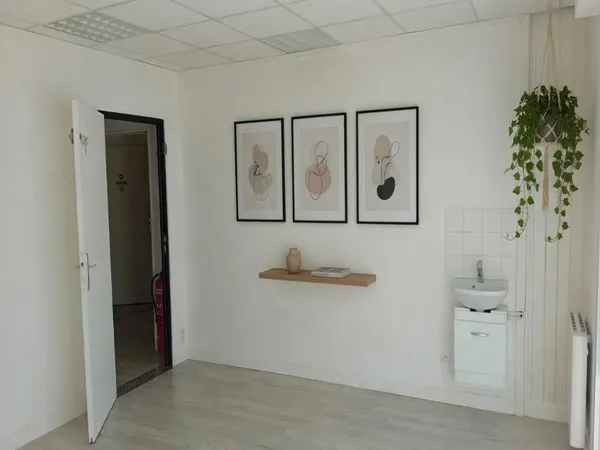 Bureaux 18 m² LA JARNE