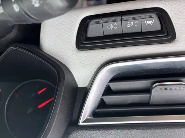 Renault Clio societe blue dci 100 — photo 28