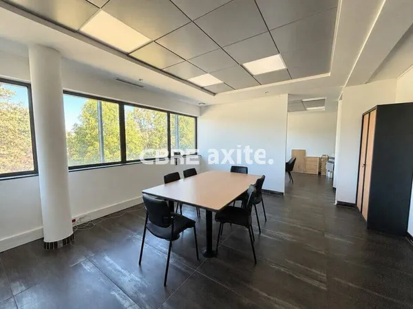 Bureaux 227 m²