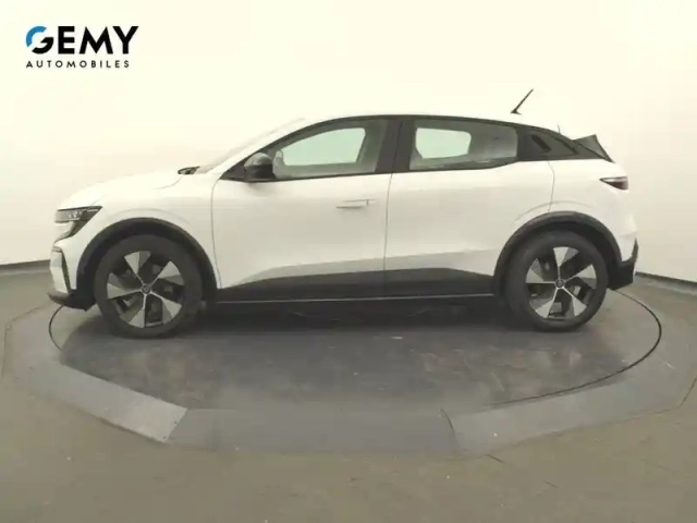 Renault Megane e-tech ev40 130ch boost charge — photo 34