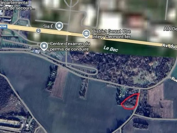 Terrain 2366 m²