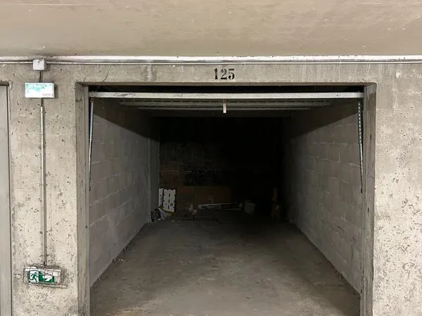 Box fermé 14 m² - l'Arcouest / Bréhat - À 50 m de l'embarcadère de Bréhat