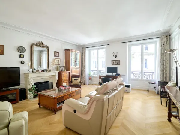 Appartement 5 pièces 142 m²