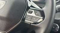 Peugeot 208 1.2 100ch S&S Allure — photo 17