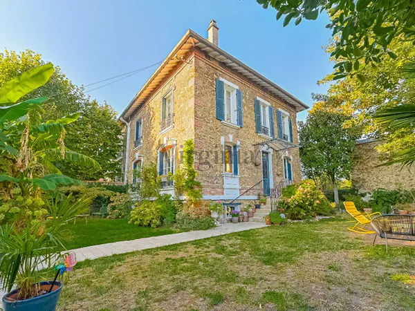 Le Perreux Sur Marne - Maison familiale 7 pièces 150 m2