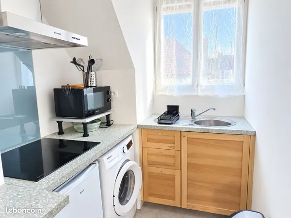 A LOUER appartement meublé atypique