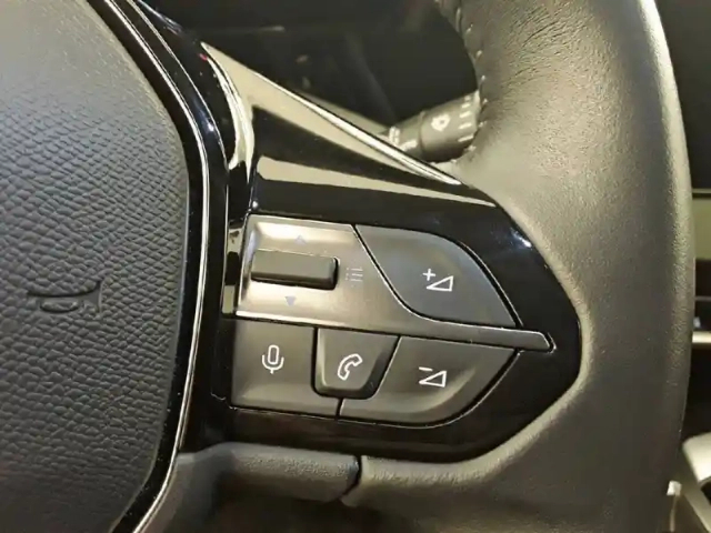 Peugeot 308 puretech 130ch s&amp;s eat8 — photo 15
