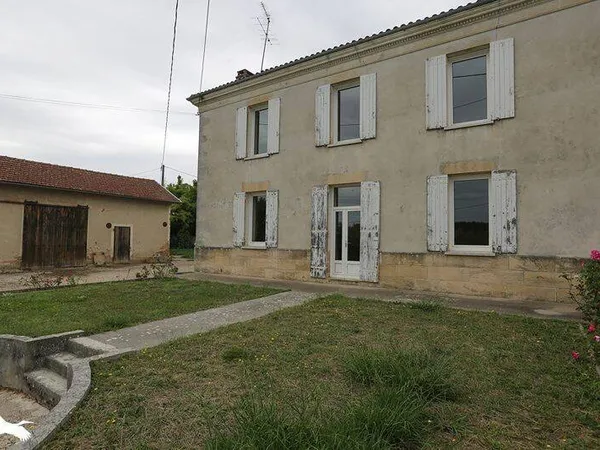 Maison 6 pièces 270 m²