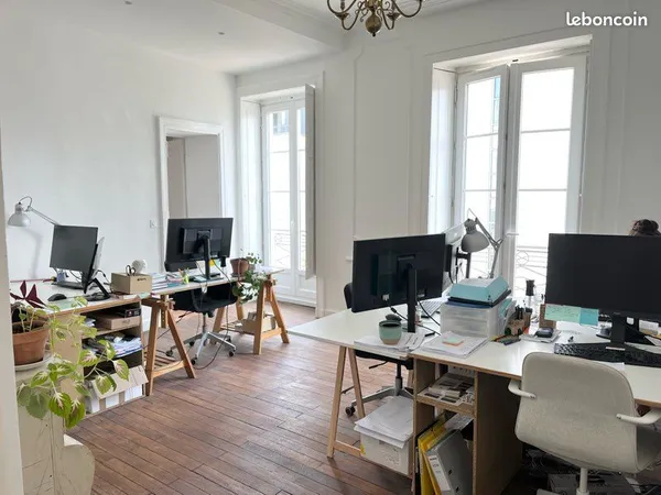 Atelier partagé Coworking bureaux à louer Nantes