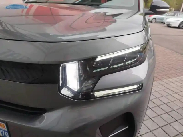 Citroën C3 1.2 turbo 100ch max — photo 8