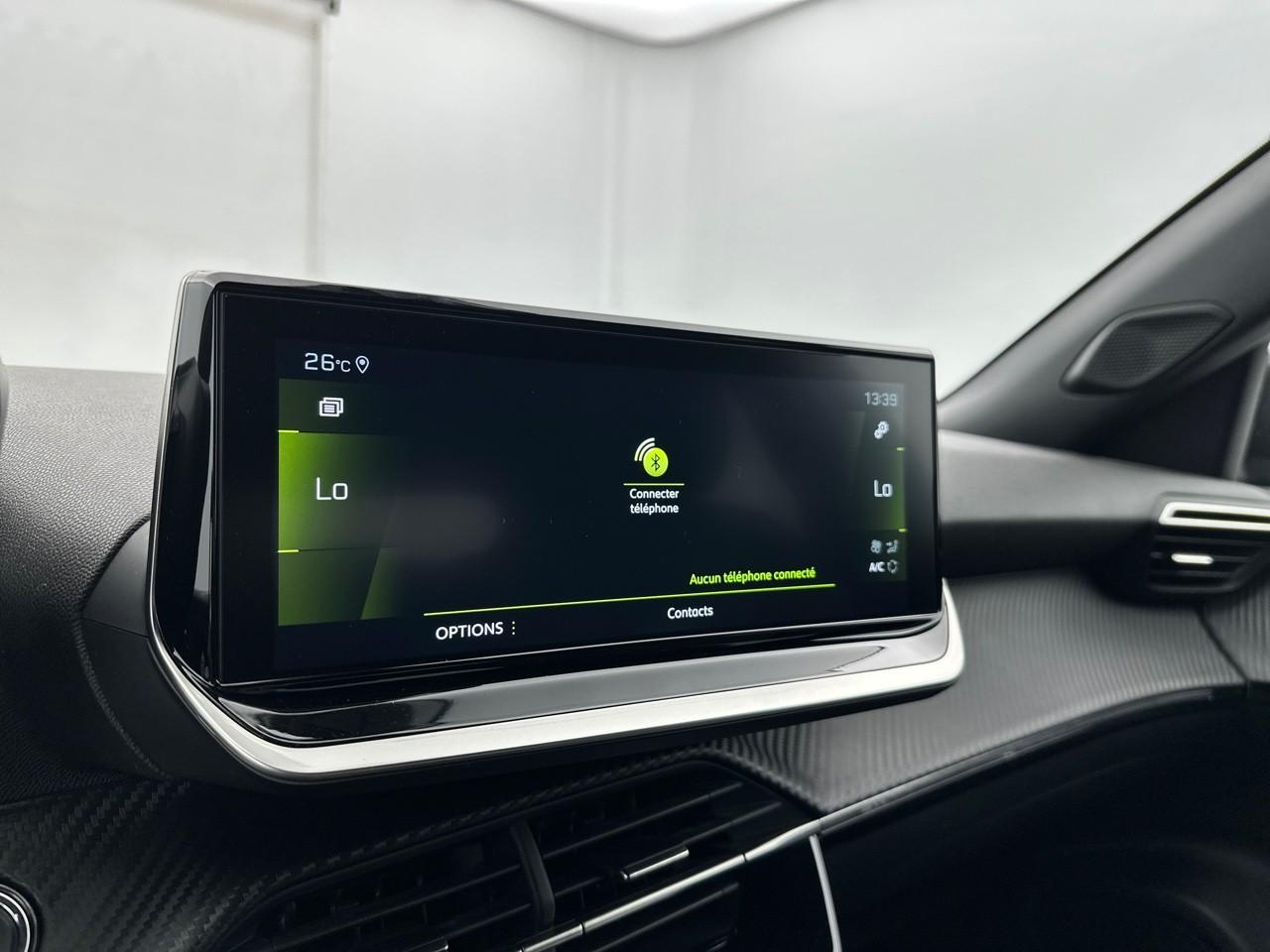 Peugeot 2008 puretech 130 s&s eat8 allure pack — photo 23