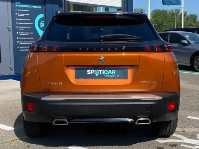 Peugeot 2008 e- 136ch gt — photo 3
