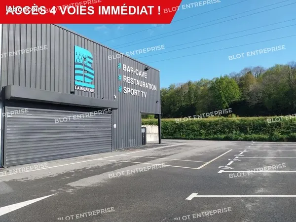 Local commercial 382 m²