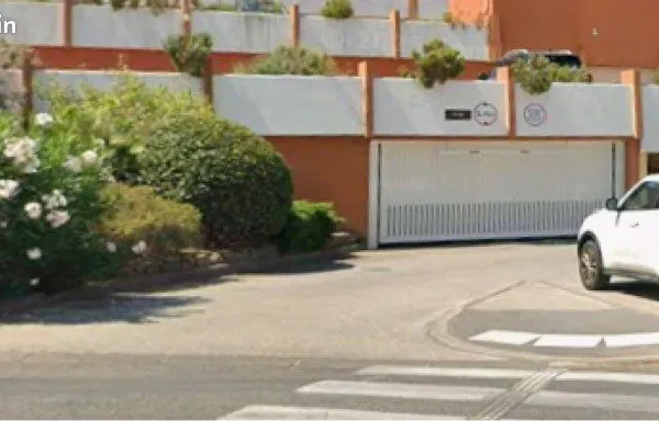 Box garage