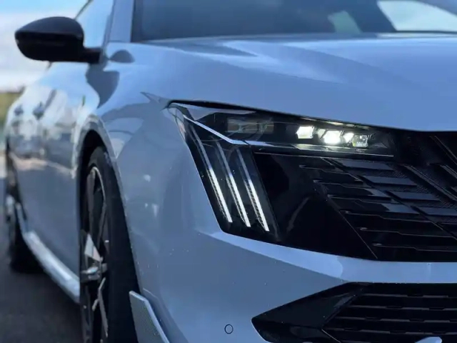 Peugeot 508 sw hybrid4 360 e-eat8 peugeot sport engineered — photo 38