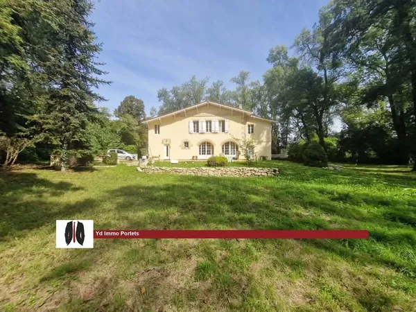 Magnifique propriété à PODENSAC 6 chambres