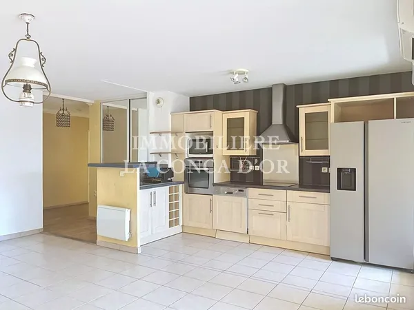 Appartement 4 pièces 82 m²