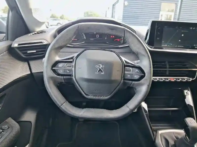 Peugeot 208 puretech 75 s&amp;s bvm5 — photo 49