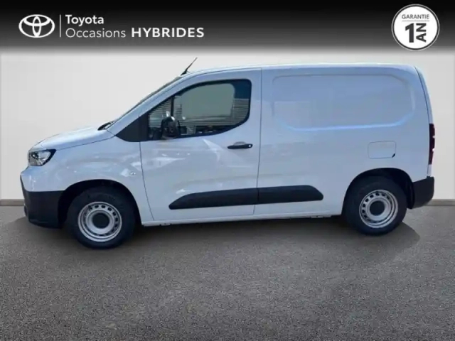 Toyota Proace city medium 100 d-4d start my25 — photo 3